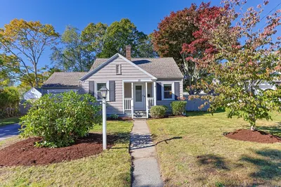 33 Buzzards Bay Ave 1