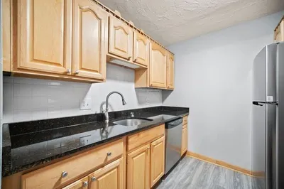 16 Winter St #13C 1