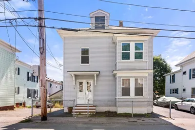 7 Oak Street