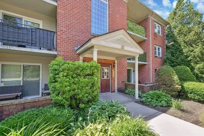 22 Maple Crest Cir #J
