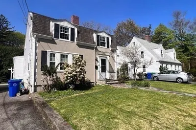 68 Bow Road