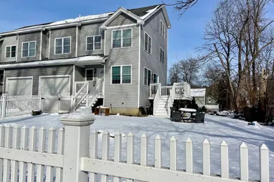 84 C St #84