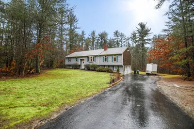 49 Howland Road 1