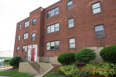 121 Nahant St #5 1