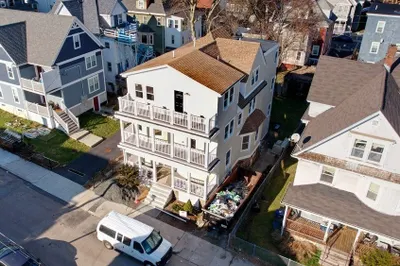 10 Brenton St #2