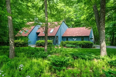 68 Hillcrest Dr 1