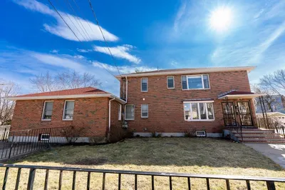19-21 S Waverly St 1