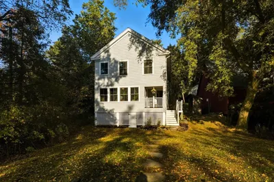 8 Wood St