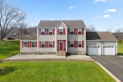 30 Old West Warren Rd 1