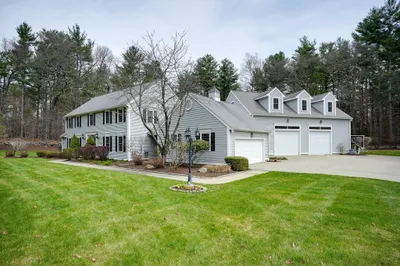 391 Concord Rd 1