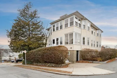 35 Richardson St #2 1