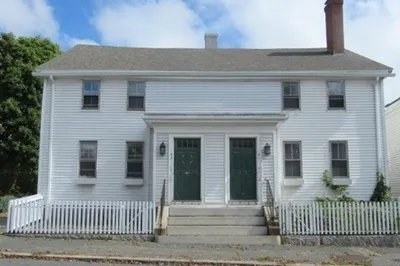 43 Pleasant St #2