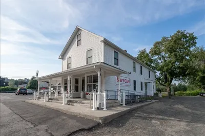108 Congamond Road