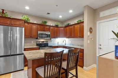 32c Rockway Ave #4 1