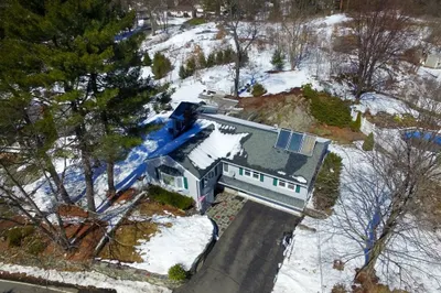 39 Locust St 1