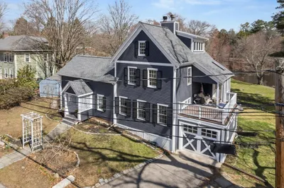30 S River St 1