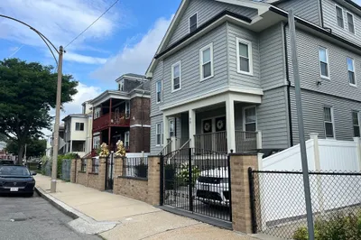 90 Floyd St #1