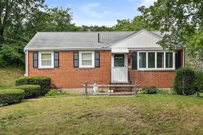 62 W Lake Dr