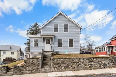 42 Jewett St