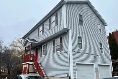 42 Crescent Lane #2