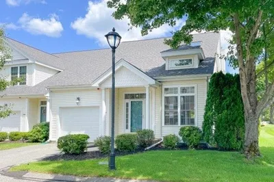 7 Kingson Ln #5 1