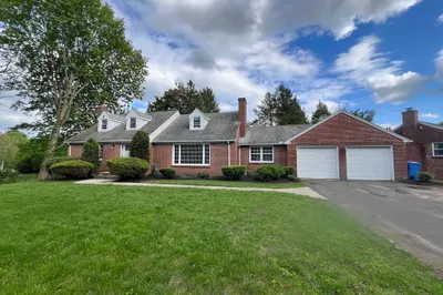 119 Central Park Drive 1