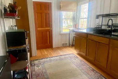 8 Skinner Ln #1 1