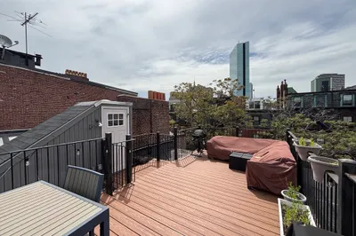 241 Beacon St #5 1