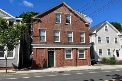 267 Merrimac St 1