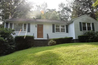 316 Dresser Hill Rd 1