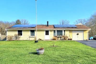 8 Algonquin Dr 1