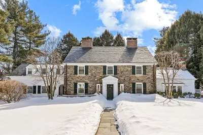 22 Valley Road 1