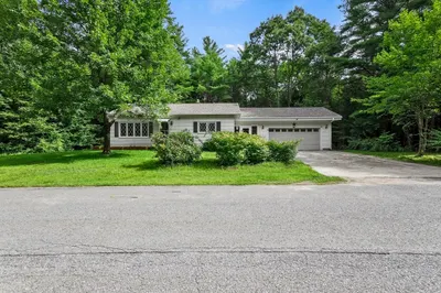 8 Graves Avenue 1