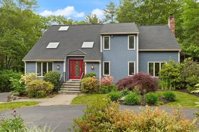 7 Merifield Ln