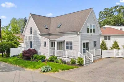 5 Adele Ave 1
