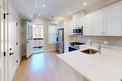 161 Allston St #7