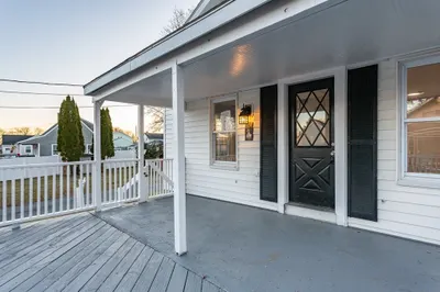 25 Pond St