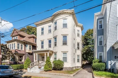 38 Cherry St #2 1