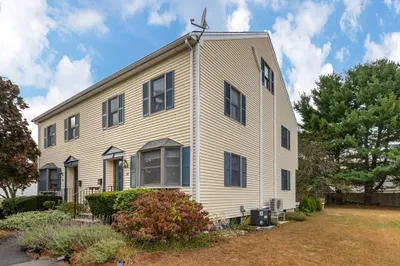 9-B Mcdermott Farm Rd #9-B 1