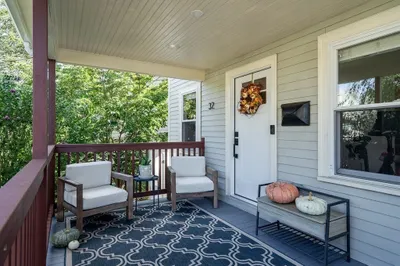 32 Haydn St