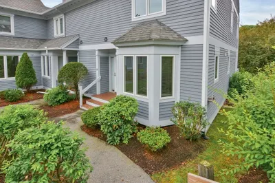 5 Landing Dr #5 1