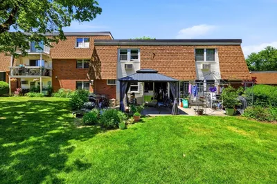 80 Damon Rd #8111