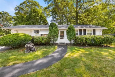 33 Clara Rd