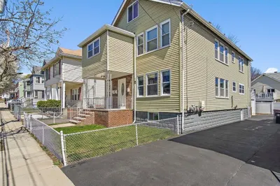 24 Englewood Ave #B