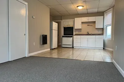 211 Chestnut Street #3R 1