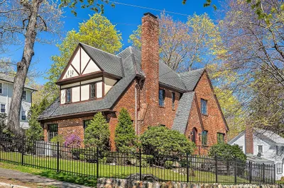 51 Fairfield St
