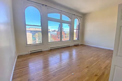 219 Central St #3B 1