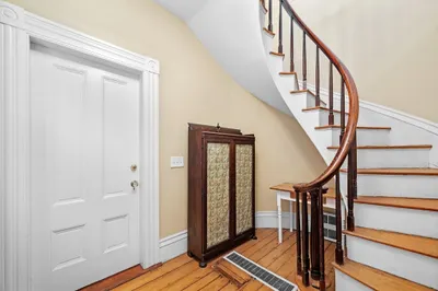 102 Bridge Street #1 1