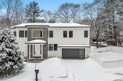 1 Sunnyside Ave