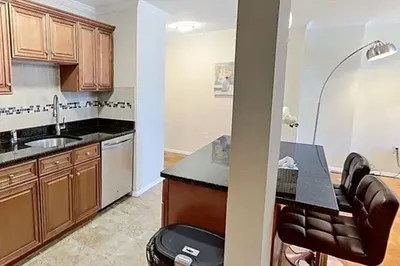 2 Hawthorne Place #15M 1